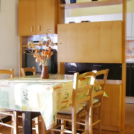Apartment Ada *